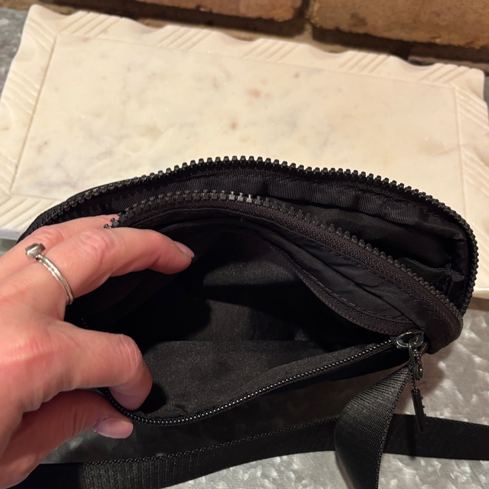lululemon athletica Black Belt Bag - Picture 9 of 10